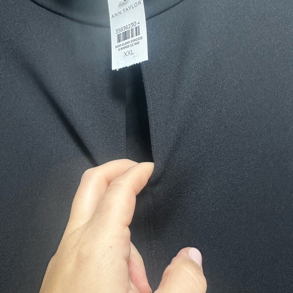 Ann Taylor blouse NWT - Picture 2 of 3